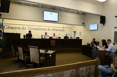 Câmara de Gramado realiza sessão extraordinária para votação de projetos de lei