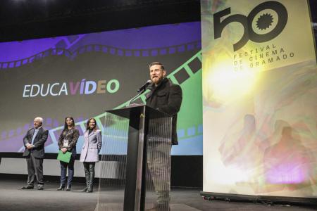 Presidente da Câmara participa de pré-estreia do Festival de Cinema