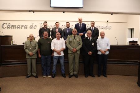 Veteranos da segurança pública são homenageados na Câmara de Vereadores